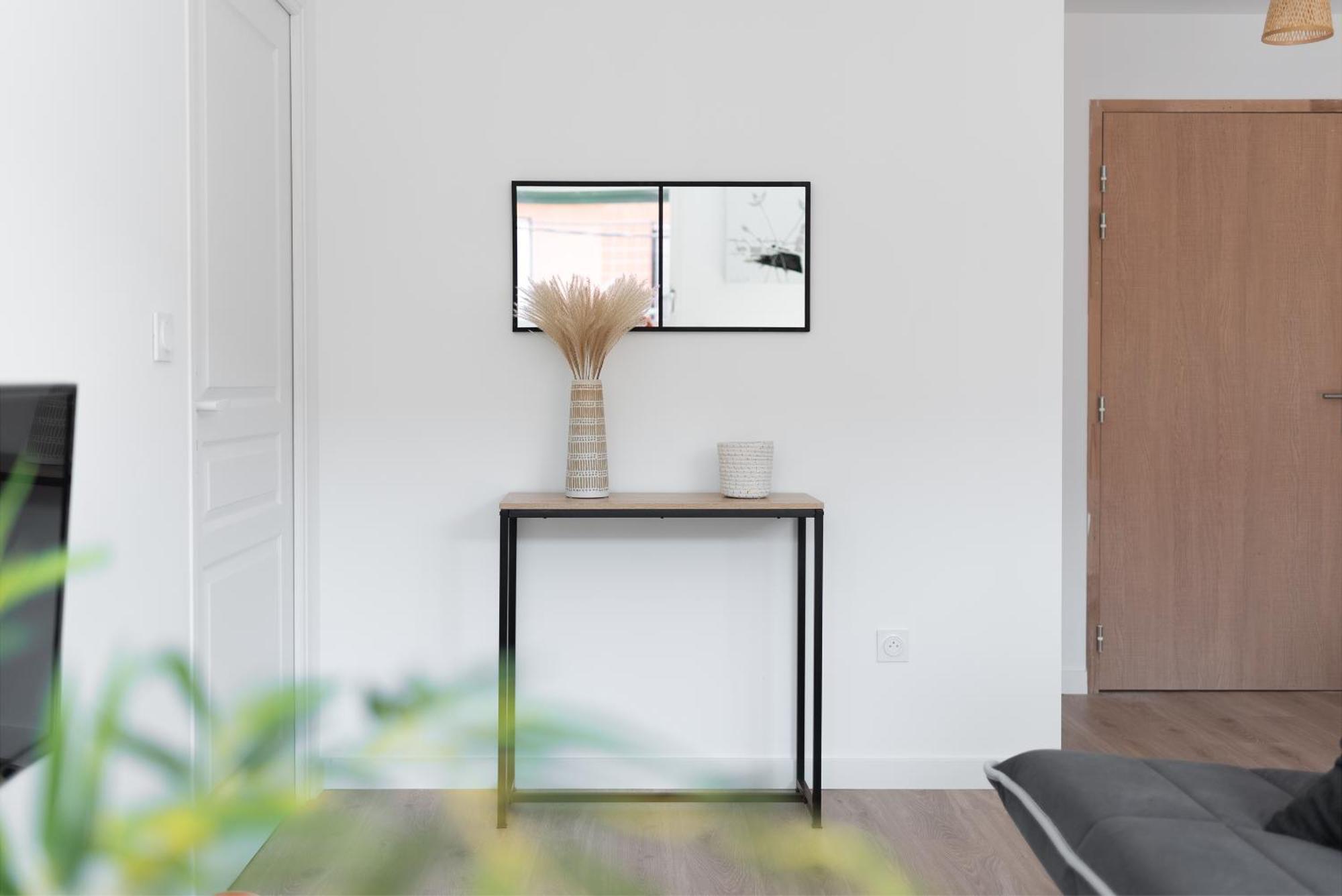 T2 Avec Parking Gratuit - Proximite Gare Appartement